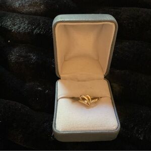 14K gold ring with diamond